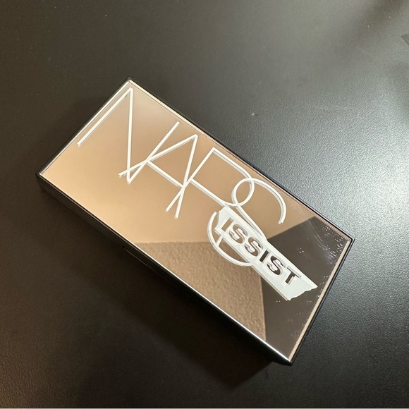 Nars issist Dusk Intensity Cheek Palette - Picture 2 of 3